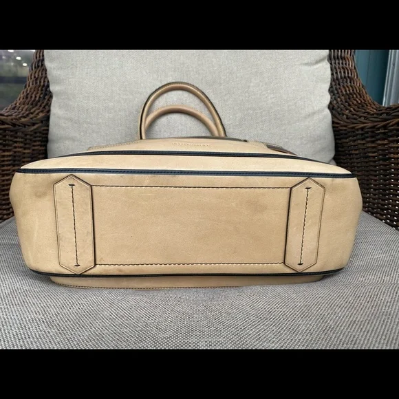 REED KRAKOFF Beige with Black Trimmed Leather "Boxer" Tote Bag. - Picture 3 of 16